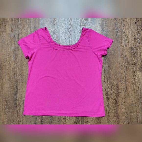 FREE W BUNDLE Cyrus scoop neck t-shirt - Picture 6 of 8